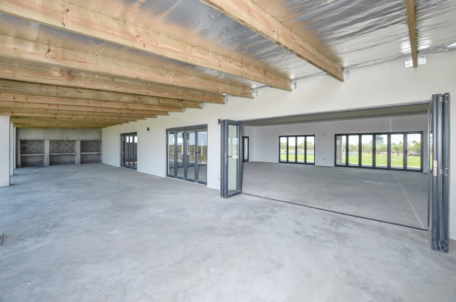 10 Bedroom Property for Sale in Hartebeesfontein Western Cape